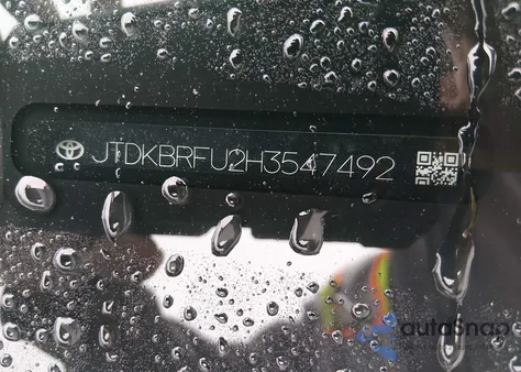 2017 Toyota Prius Two z USA, uszkodzony, nr VIN JTDKBRFU2H3547492